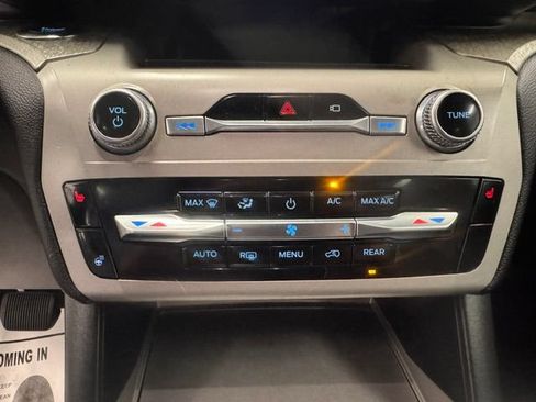 Used 2022 Ford Explorer Timberline w/ Timberline Technology Package AWD/4WD image 15