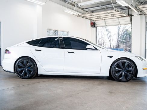 Used 2022 Tesla Model S image 5