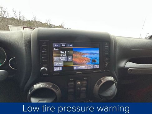 Used 2018 Jeep Wrangler Unlimited Sport S image 33