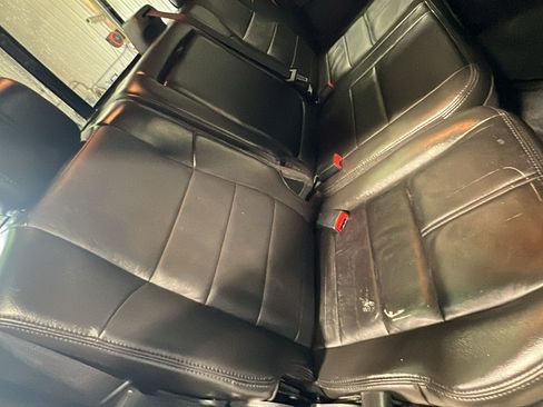 Used 2010 Ford F350 4x4 Crew Cab DRW Super Duty image 18