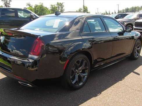 Certified 2023 Chrysler 300 S w/ Comfort Group RWD image 3