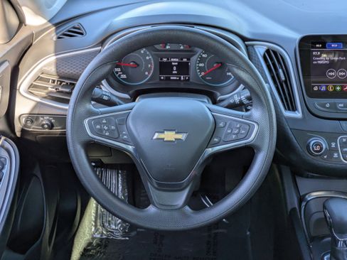 Used 2024 Chevrolet Malibu LT image 20