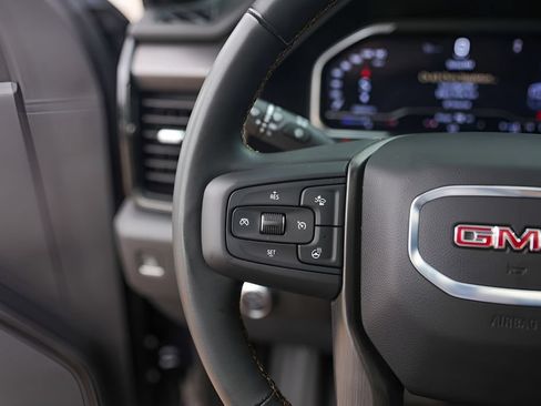 Used 2024 GMC Sierra 2500 AT4 w/ AT4 Premium Plus Package AWD/4WD image 17