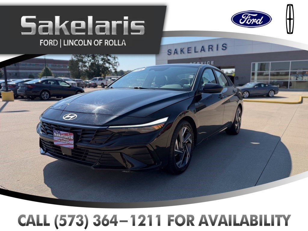 Used 2025 Hyundai Elantra SEL FWD image 1