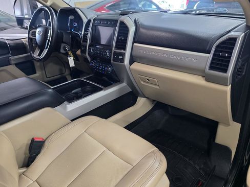 Used 2020 Ford F250 Lariat w/ Lariat Value Package AWD/4WD image 24
