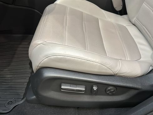 Certified 2018 Honda CR-V Touring image 15