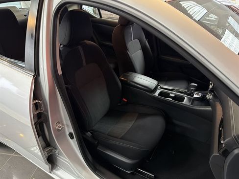 Used 2020 Nissan Sentra SV image 24