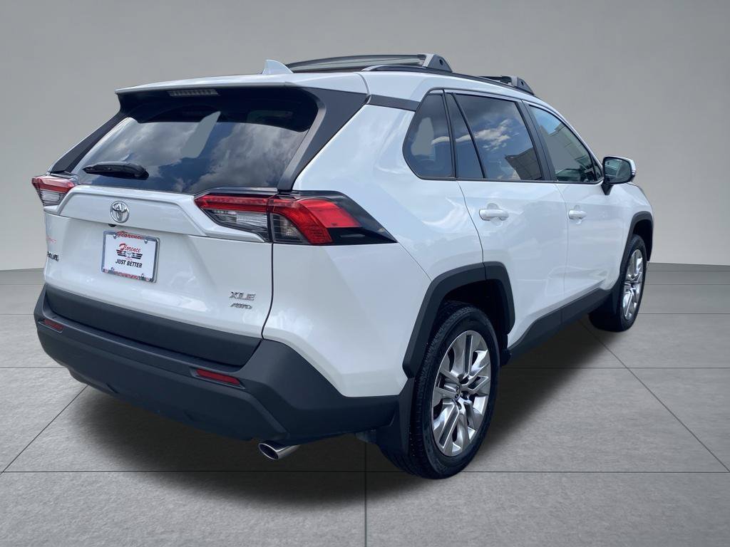 Used 2025 Toyota RAV4 XLE Premium AWD/4WD image 15