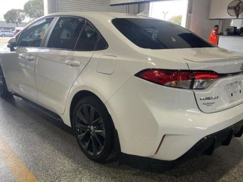 Used 2025 Toyota Corolla SE image 6