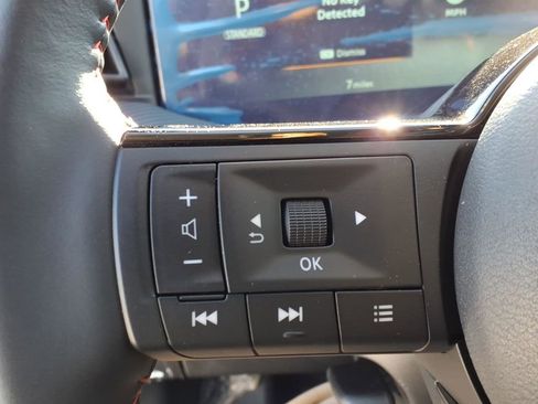 New 2026 Nissan Kicks SR image 21