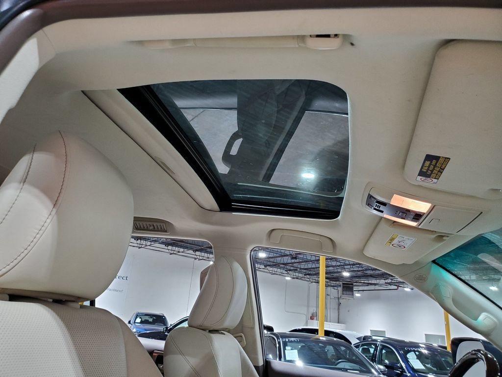 Used 2018 Lexus GX 460 Premium w/ Premium Package AWD/4WD image 15