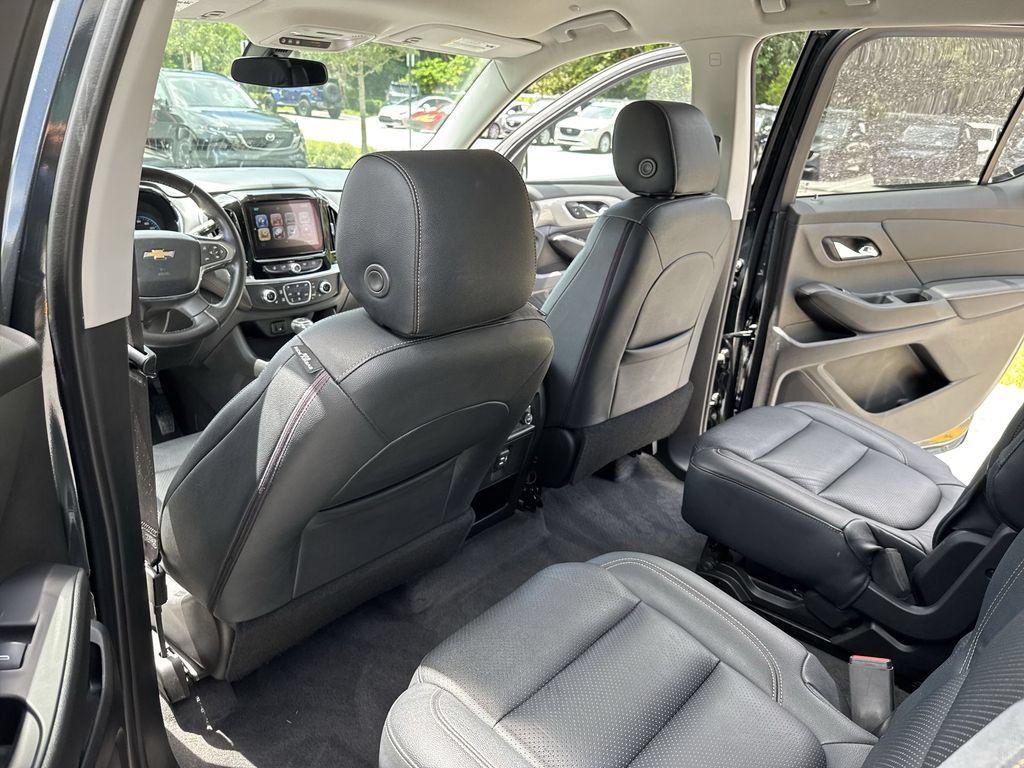 Used 2019 Chevrolet Traverse LT FWD image 34