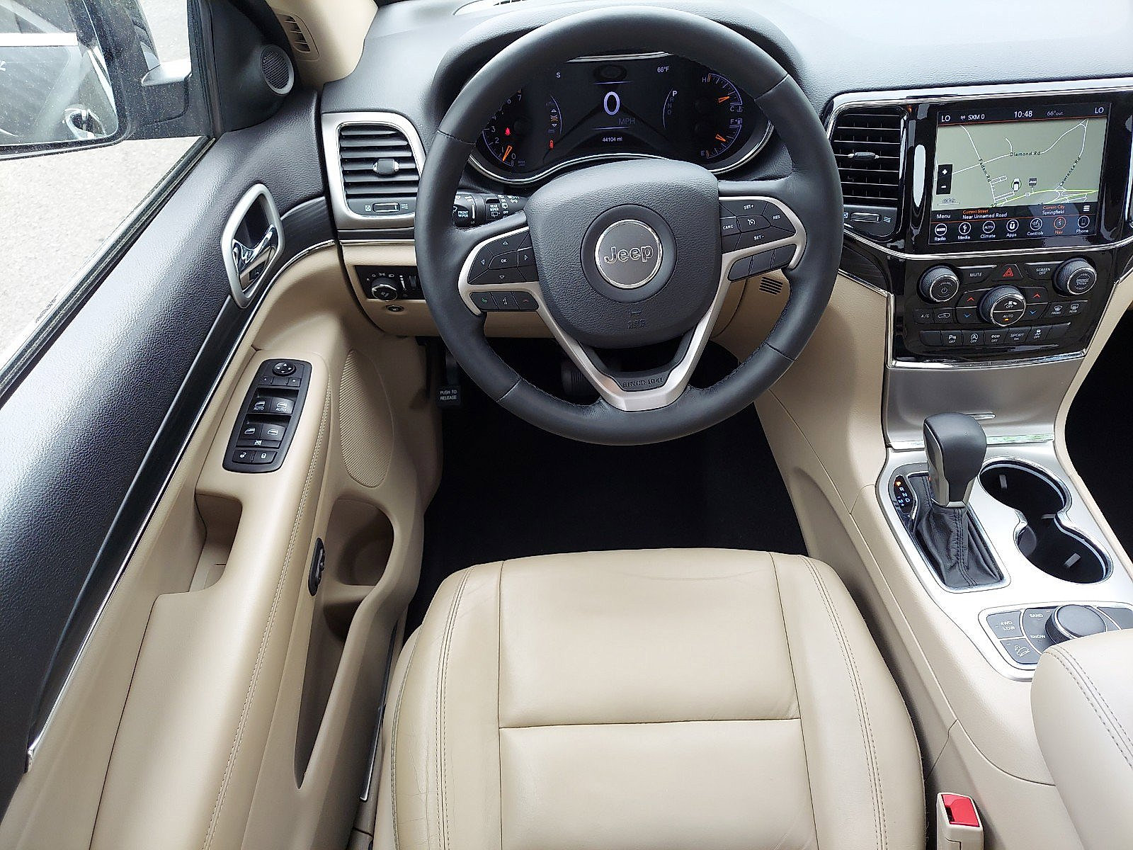 Used 2019 Jeep Grand Cherokee Limited AWD/4WD image 11