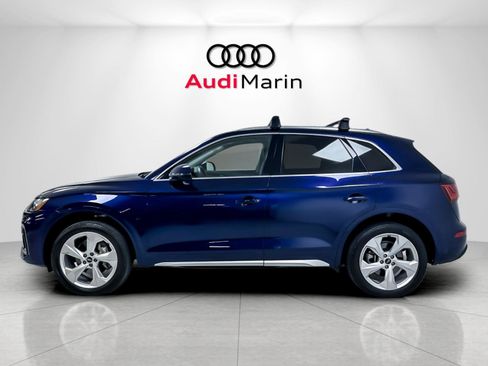 Used 2021 Audi Q5 2.0T Premium Plus w/ Premium Plus Package AWD/4WD image 2