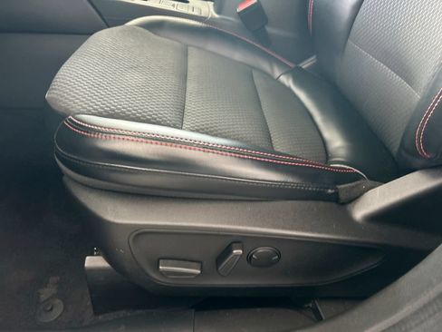 Used 2023 Ford Escape ST-Line FWD image 12