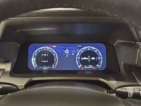 Certified 2025 Toyota Tacoma TRD Off-Road AWD/4WD image 21