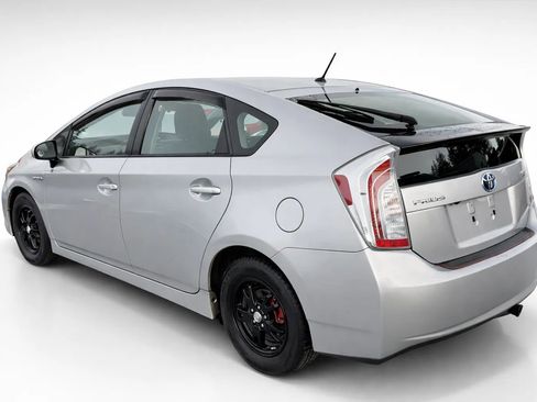 Used 2012 Toyota Prius Two image 2
