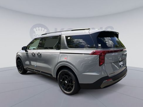 New 2026 Kia Carnival SX FWD image 8