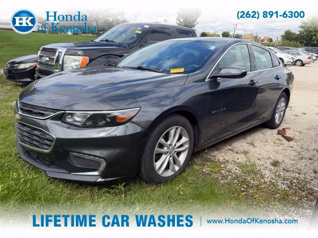 Used 2017 Chevrolet Malibu LT FWD image 1