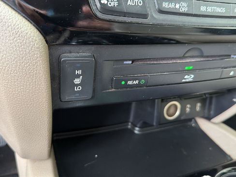 Used 2017 Honda Pilot Touring image 29