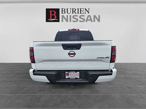 Used 2023 Nissan Frontier PRO-4X w/ Pro Convenience Package AWD/4WD image 8