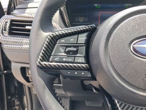 Used 2025 Subaru Forester Premium AWD/4WD image 18