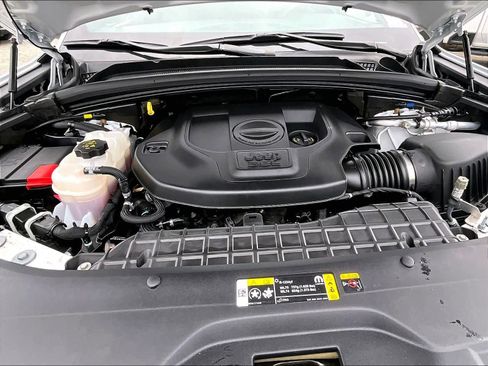 Used 2023 Jeep Grand Cherokee Overland image 29