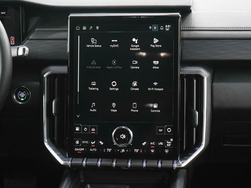Used 2025 GMC Acadia Elevation w/ Elevation Premium Package AWD/4WD image 16