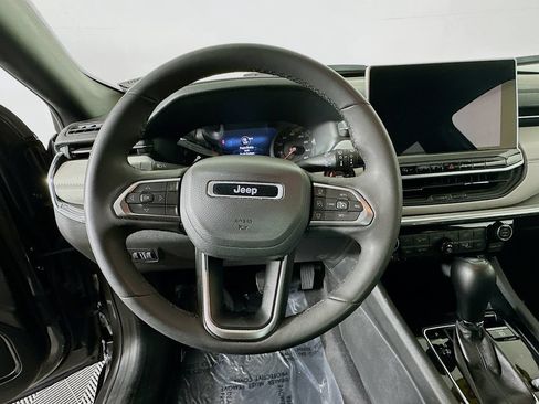 Certified 2023 Jeep Compass Limited AWD/4WD image 18