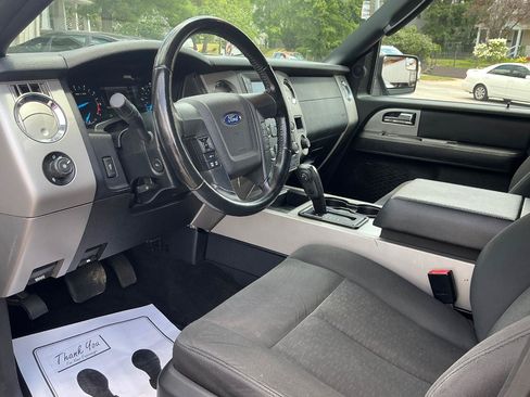 Used 2017 Ford Expedition EL XLT AWD/4WD image 17