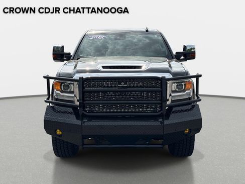 Used 2019 GMC Sierra 2500 Denali w/ Duramax Plus Package AWD/4WD image 9