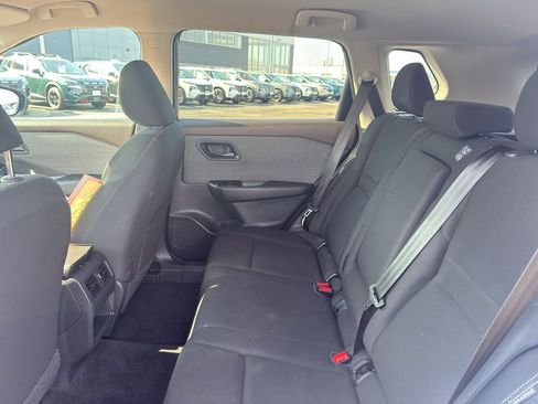 Certified 2023 Nissan Rogue S image 32