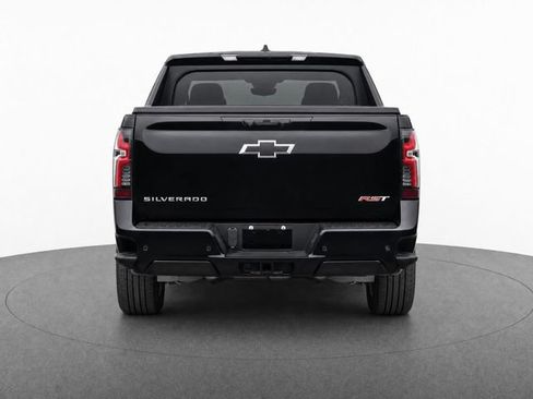 Used 2025 Chevrolet Silverado EV RST AWD/4WD image 7