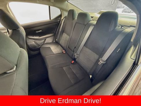 Used 2025 Nissan Sentra SR w/ Midnight Edition FWD image 8