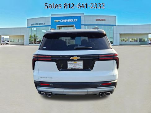 New 2026 Chevrolet Traverse LT w/ Sun and Wheel Package image 4