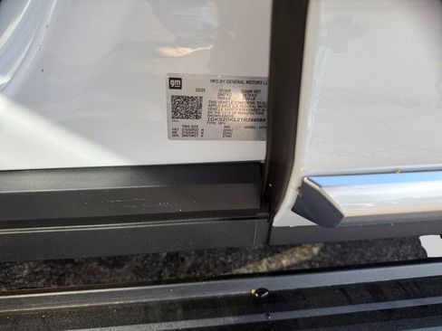 New 2026 GMC Yukon Denali w/ Sun & Power Step Package image 29