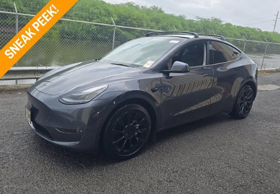 Used 2022 Tesla Model Y Long Range AWD/4WD image 1