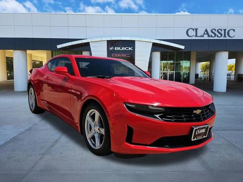 Used 2023 Chevrolet Camaro LT RWD image 1
