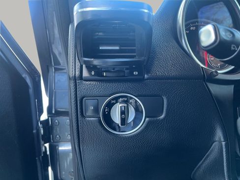 Used 2016 Mercedes-Benz G 550 image 33