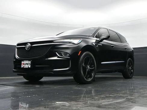 Used 2024 Buick Enclave Essence w/ Experience Buick Package FWD image 45