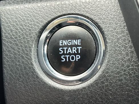 Used 2019 Toyota Camry LE w/ Convenience Package image 25