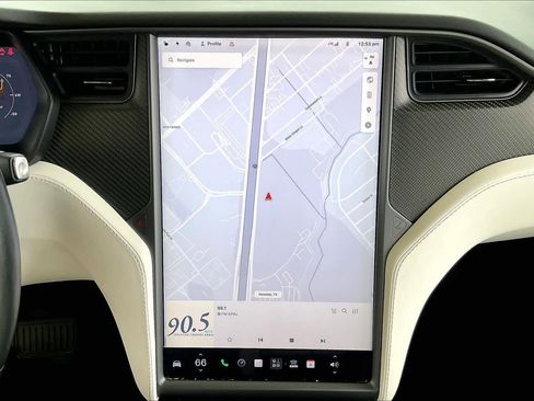Used 2018 Tesla Model X 100D AWD/4WD image 32