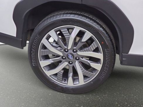 Used 2025 Subaru Forester Touring image 35