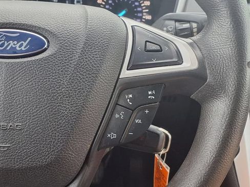 Used 2016 Ford Fusion SE FWD image 13