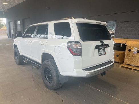 Used 2023 Toyota 4Runner TRD Off-Road Premium w/ Off Road Premium Plus Package image 4