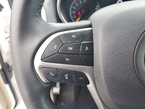 Used 2020 Jeep Grand Cherokee Limited w/ Premium Lighting Group image 15