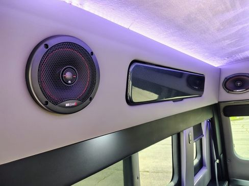 Used 2023 RAM ProMaster 2500 w/ Driver Convenience Group FWD image 40