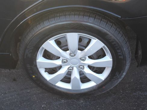 Used 2008 Toyota Camry LE image 23