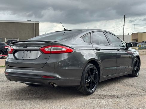Used 2016 Ford Fusion SE FWD image 7