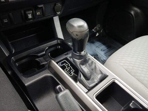 Used 2021 Toyota Tacoma SR5 image 20